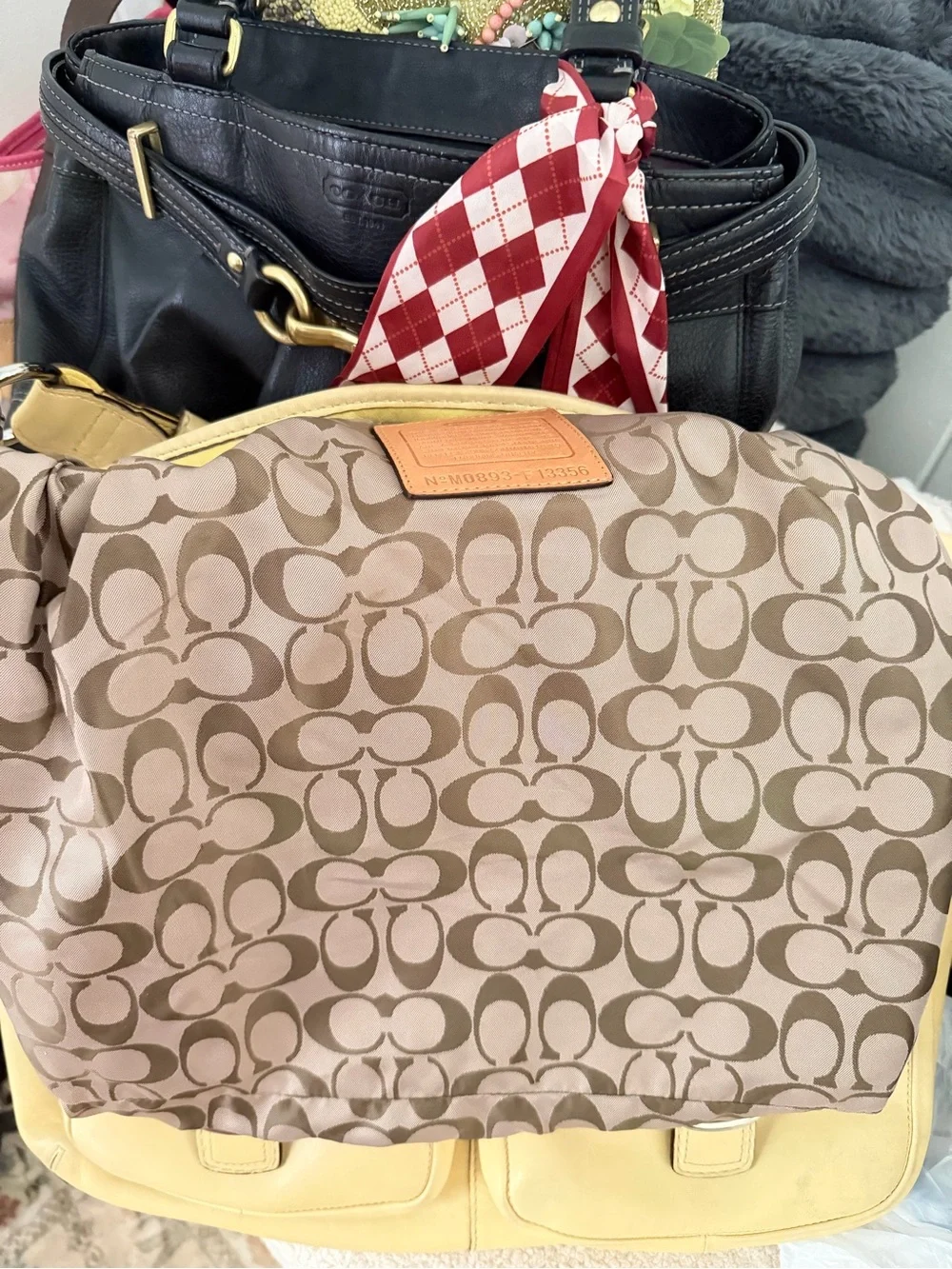 Vintage Coach Bleecker Leather Extra Large Duffle Shoulder Bag Yellow F13356